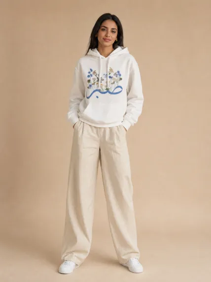 Çiçek Desenli Kapüşonlu Üç İplik Sweatshirt