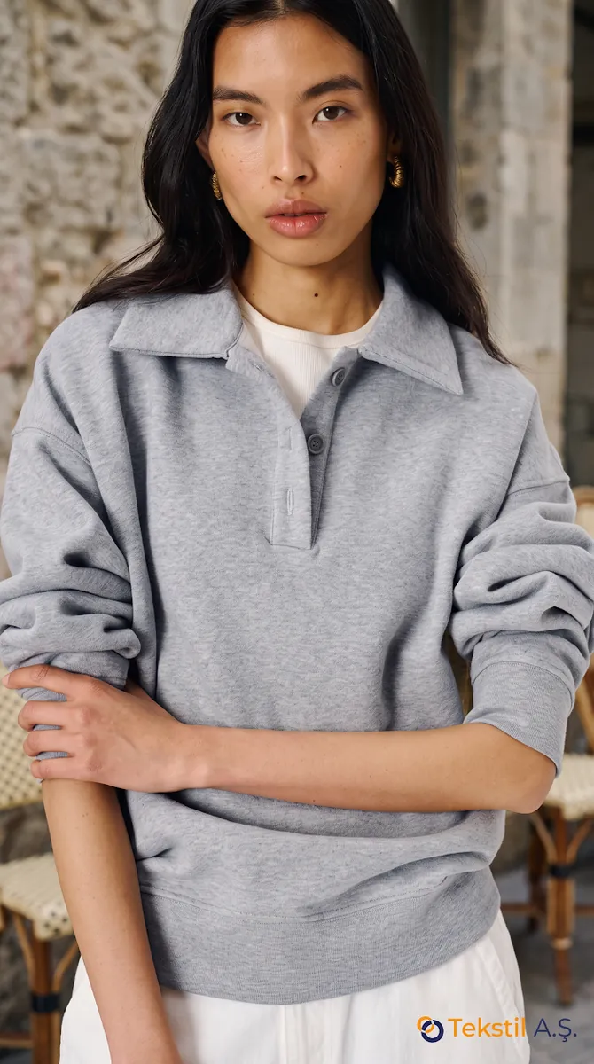 Polo Yaka Düğmeli İki İplik Sweatshirt
